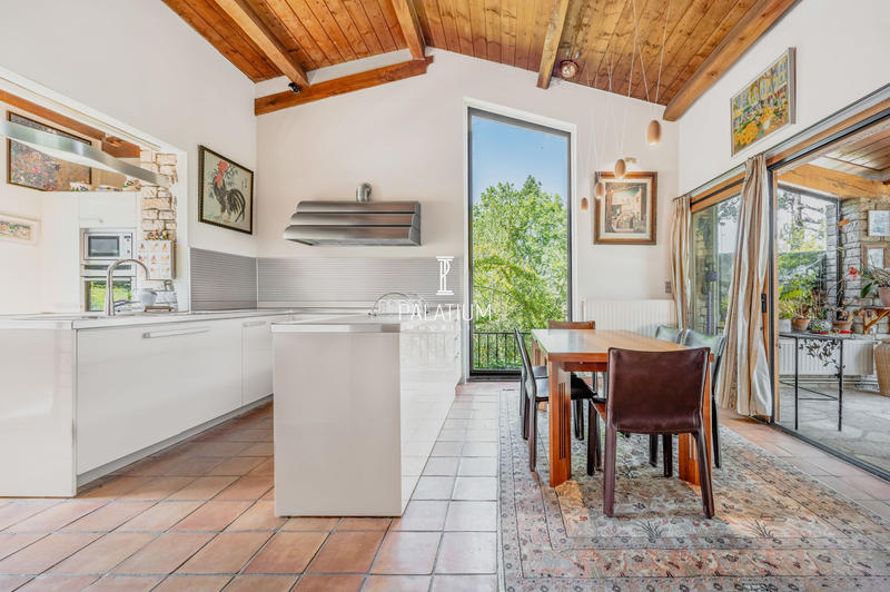 Maison ancienne - 235 m² - 8 pièces