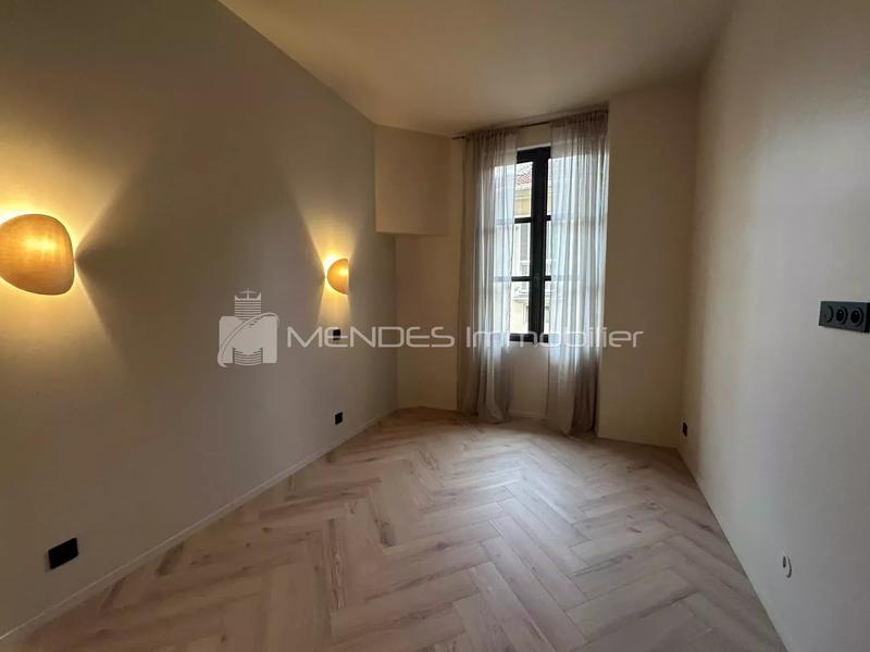 Appartement - 92 m² - 4 pièces