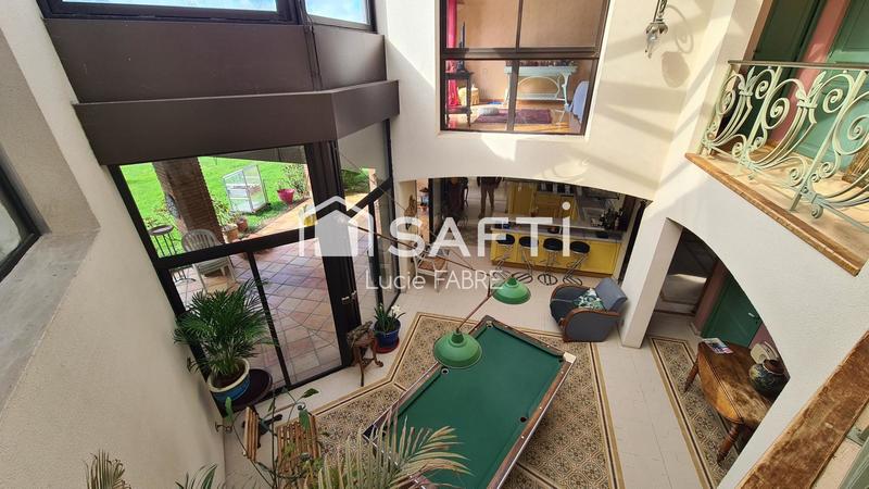 Maison - 204 m² - 5 pièces