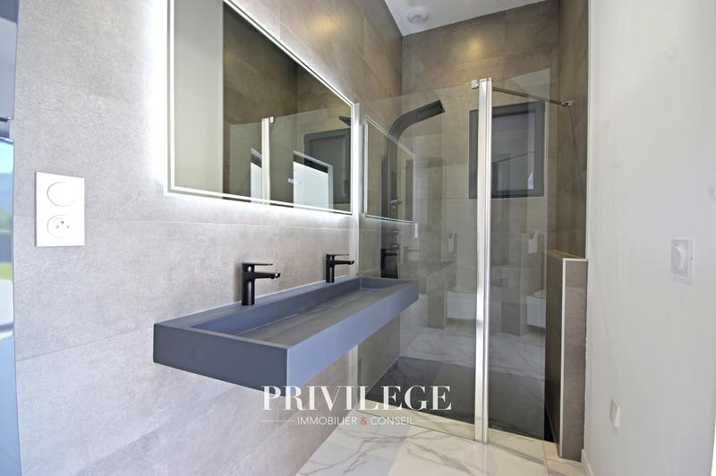 Villa - 155 m² - 4 pièces