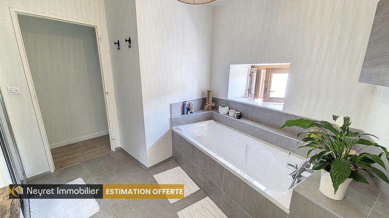 Maison de village - 157 m² - 6 pièces