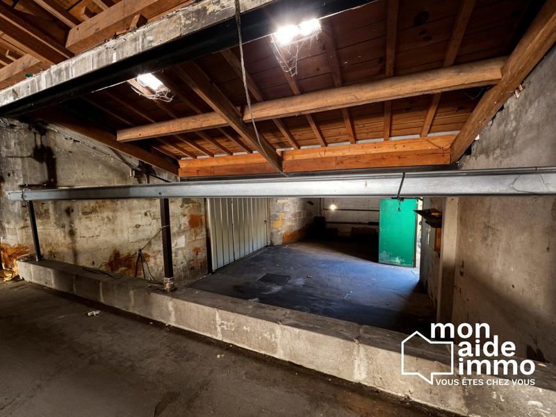 Local commercial - 130 m² - 5 pièces