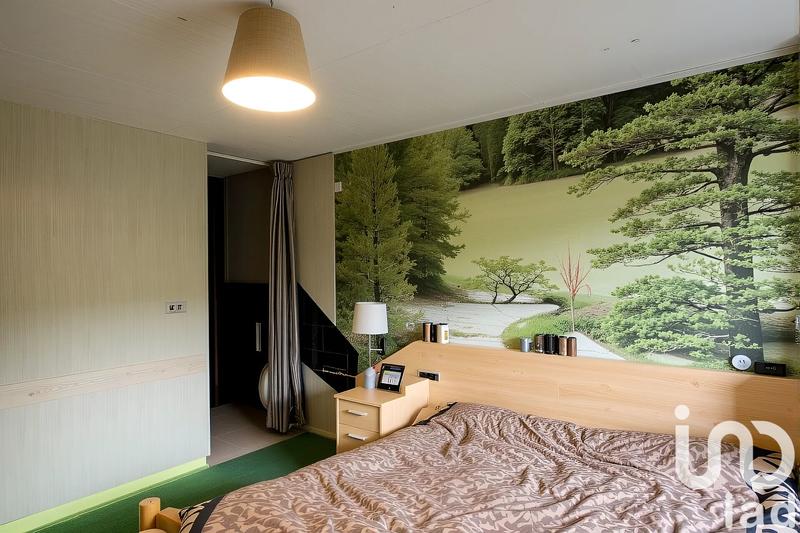 Maison - 350 m² - 11 pièces