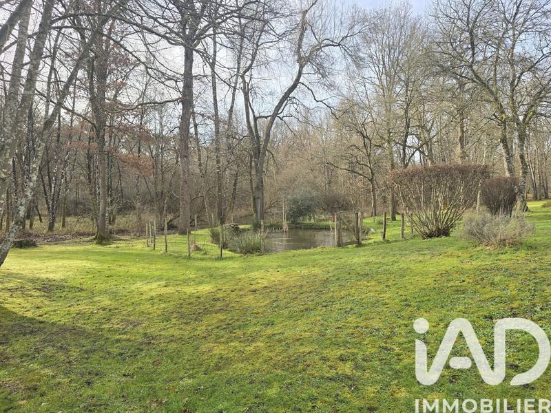 Maison - 228 m² - 8 pièces