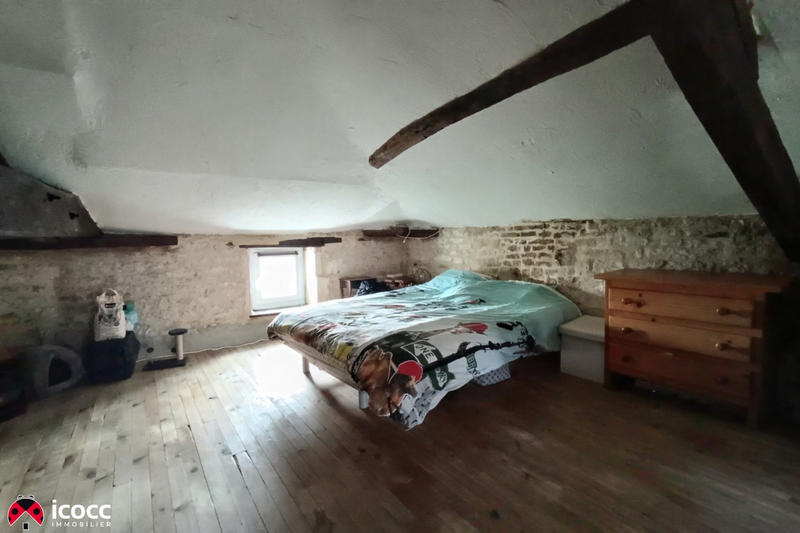 Maison - 104 m² - 4 pièces