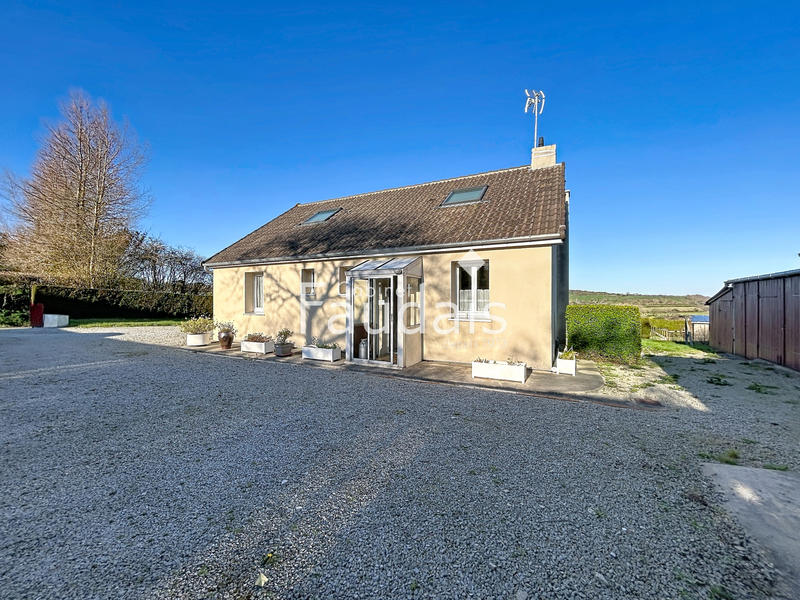 Maison - 93 m² - 5 pièces