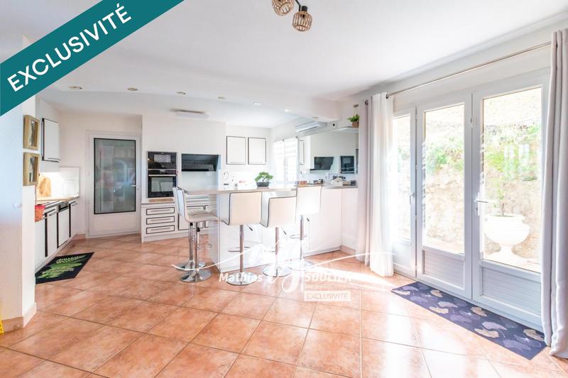 Maison - 215 m² - 7 pièces