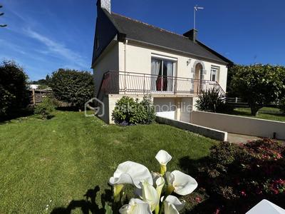 Maison traditionnelle - 85 m² - 6 pièces