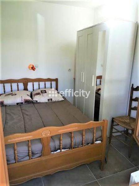 Maison - 280 m² - 5 pièces