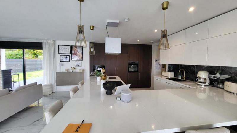 Maison - 160 m² - 6 pièces