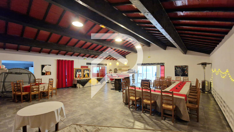 Local d'activité / Entrepôt - 180 m² - 1 pièce