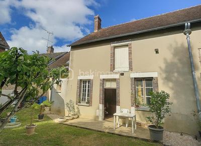 Maison de village - 90 m² - 4 pièces