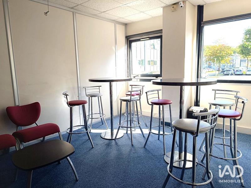 Bureau - 750 m²