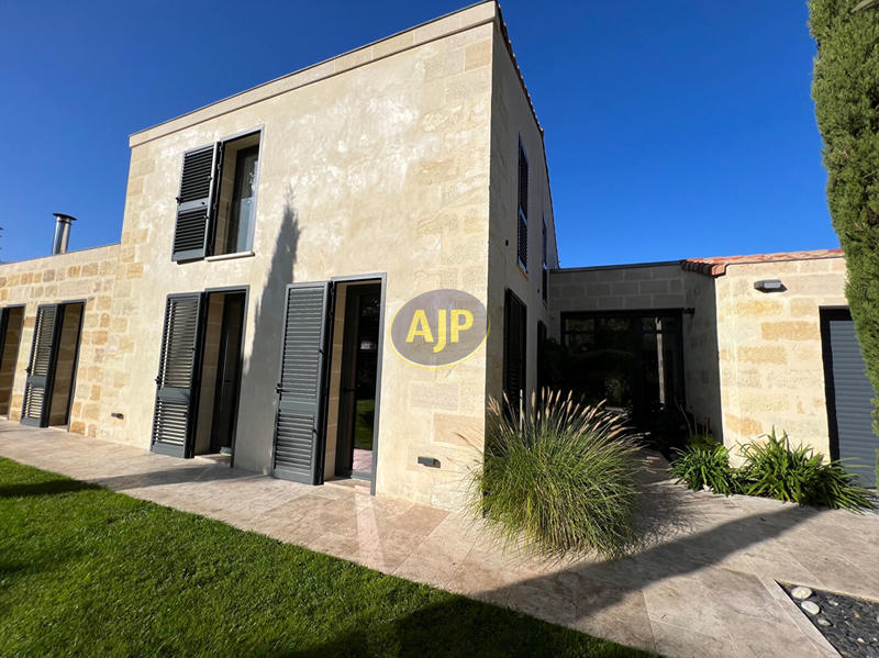 Maison d'architecte - 197 m² - 7 pièces