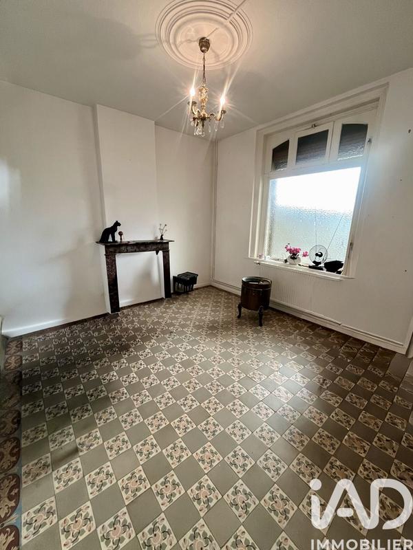 Maison - 180 m² - 10 pièces