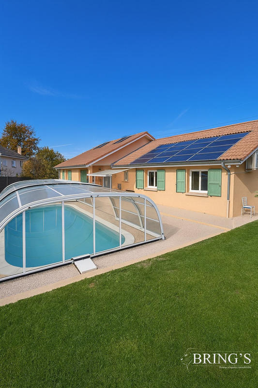 Maison - 131 m² - 8 pièces