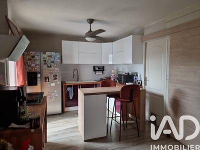 Maison - 98 m² - 5 pièces