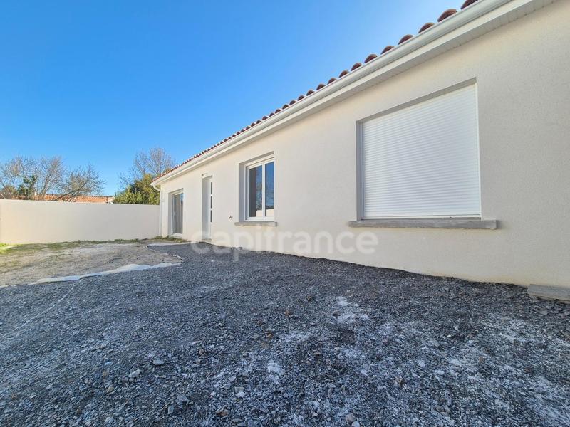 Maison - 75 m² - 4 pièces