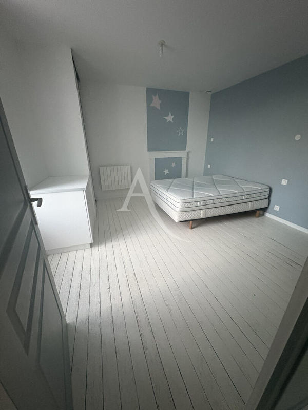 Maison - 175 m² - 9 pièces