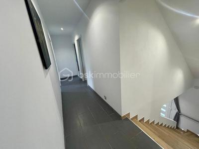 Maison - 155 m² - 6 pièces