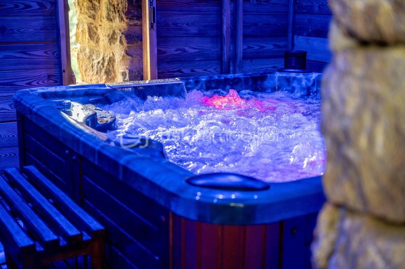 Propriété - 500 m² - 23 pièces