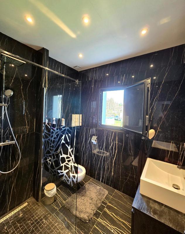 Villa - 208 m² - 5 pièces