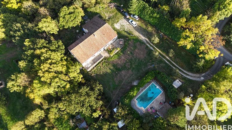 Maison - 143 m² - 6 pièces