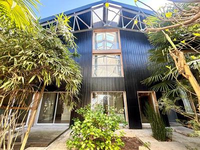 Local commercial - 352 m² - 6 pièces