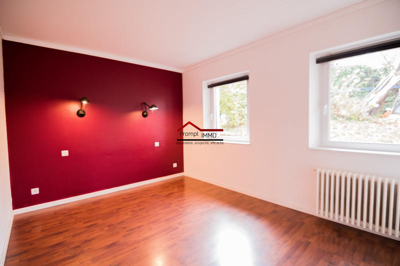 Maison - 200 m² - 10 pièces