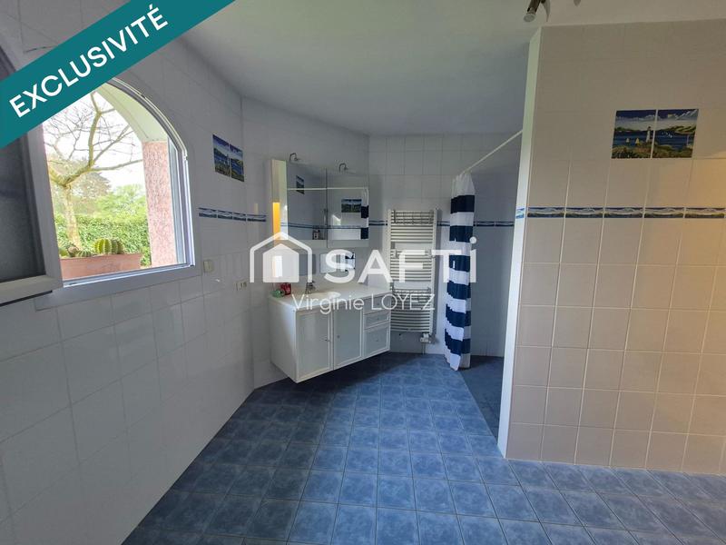 Maison - 270 m² - 11 pièces