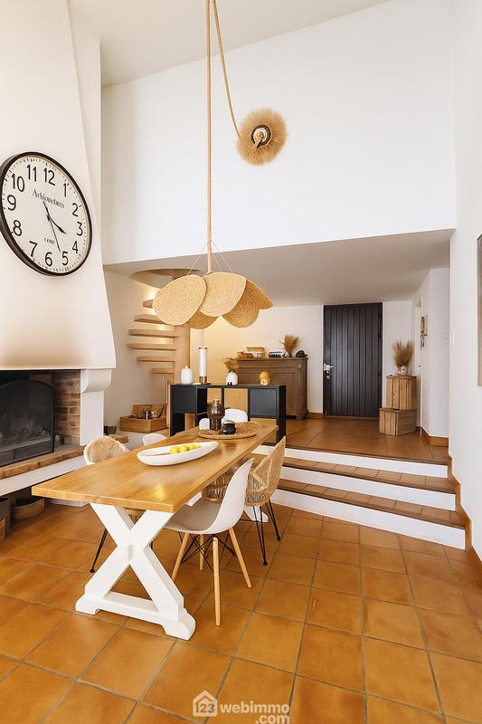 Maison - 163 m² - 8 pièces