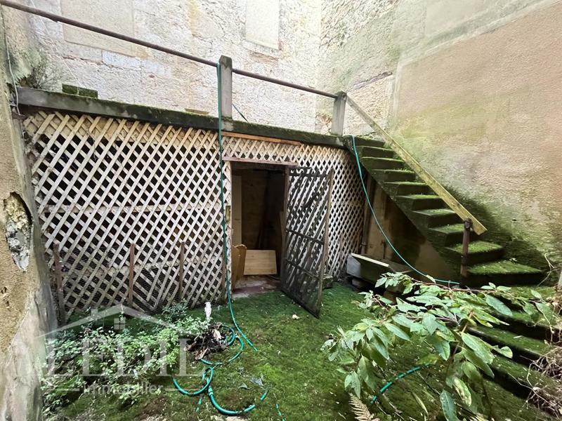 Immeuble - 218 m² - 5 pièces