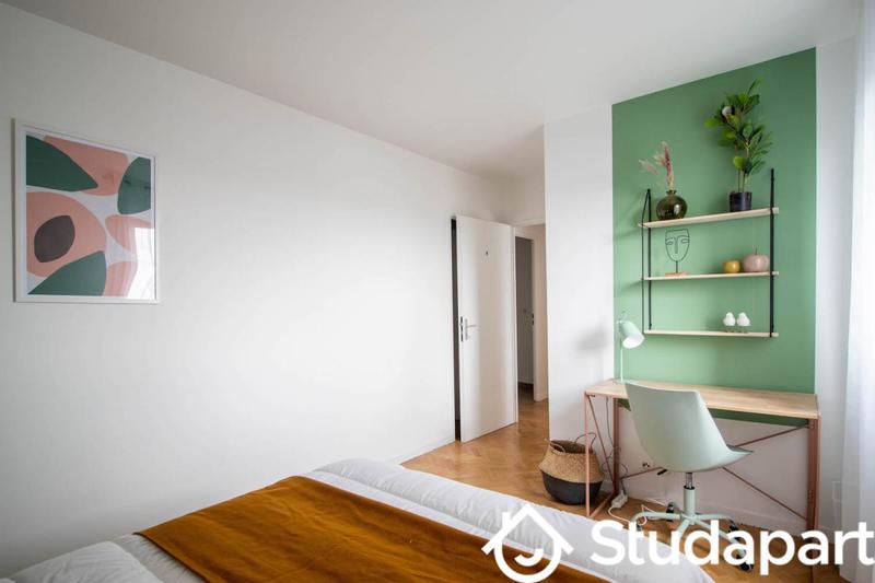 Chambre - 11 m² - 1 pièce