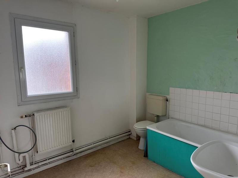 Maison - 90 m² - 3 pièces