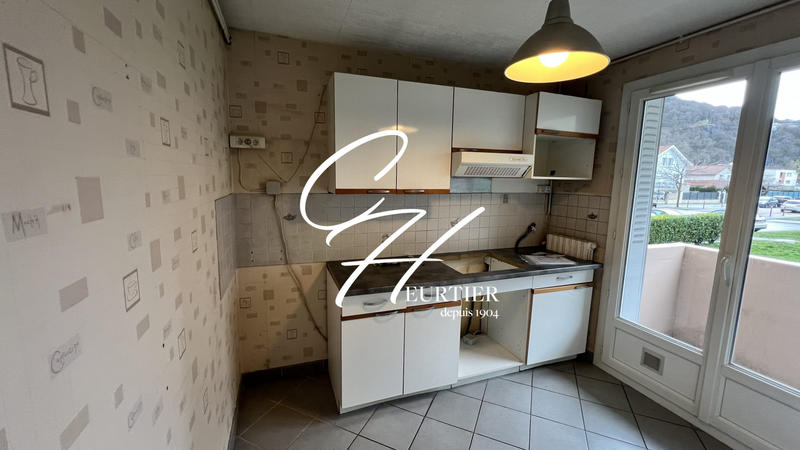 Appartement - 63 m² - 4 pièces