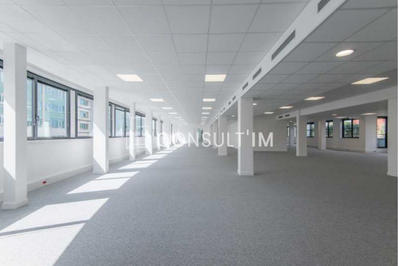Bureau - 854 m²