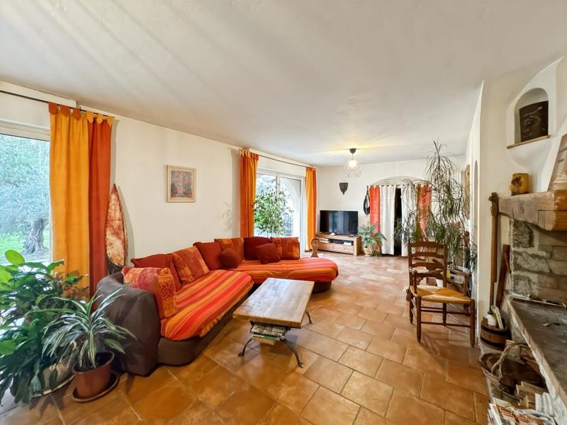 Maison - 162 m² - 6 pièces