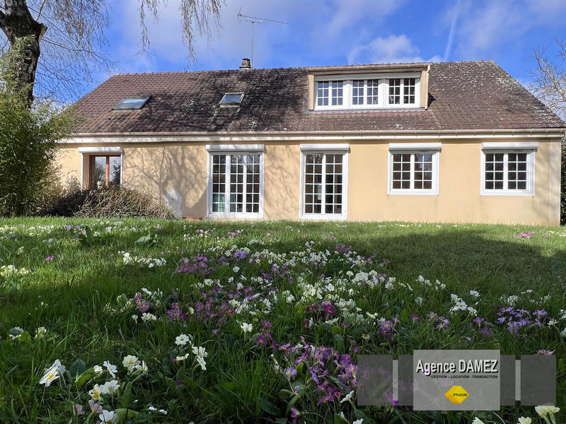 Maison - 200 m² - 9 pièces