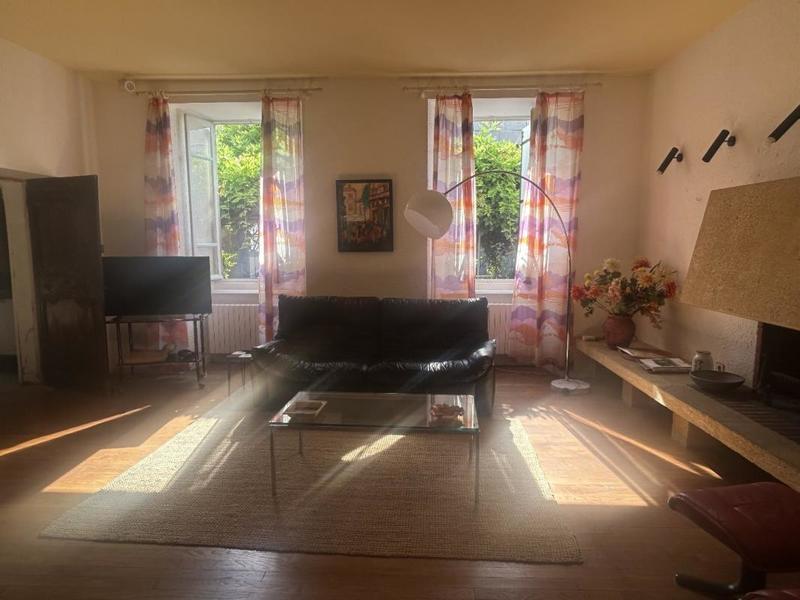 Demeure - 257 m² - 8 pièces