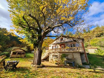 Maison - 92 m² - 4 pièces