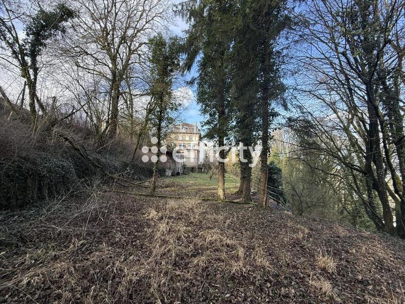 Demeure - 395 m² - 12 pièces