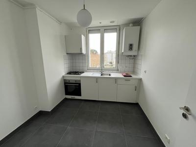 Appartement - 80 m² - 3 pièces