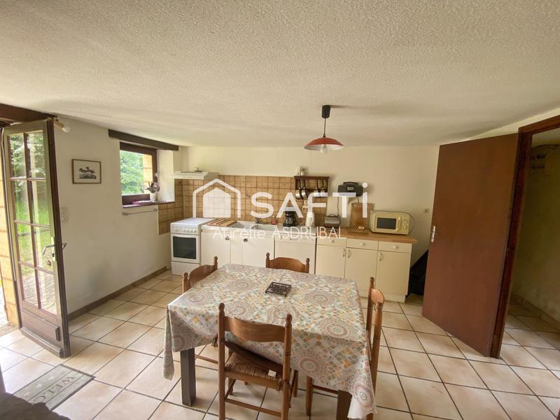 Maison - 230 m² - 10 pièces