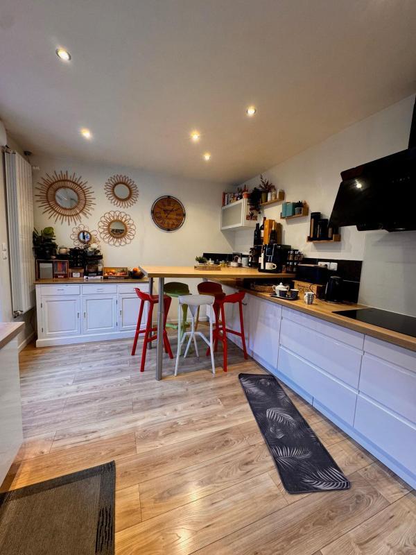 Maison bourgeoise - 270 m² - 7 pièces