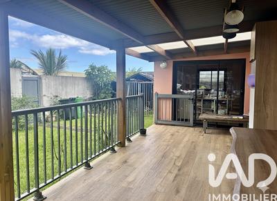 Maison - 98 m² - 5 pièces