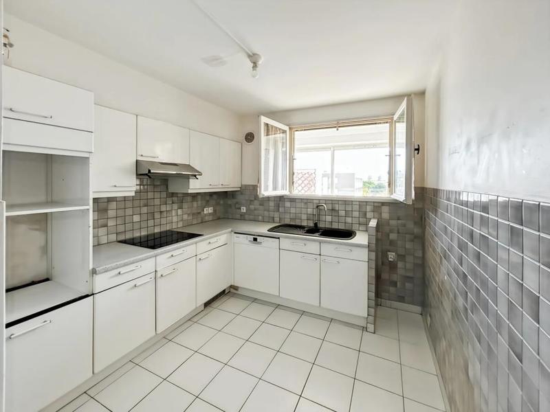 Appartement - 88 m² - 5 pièces