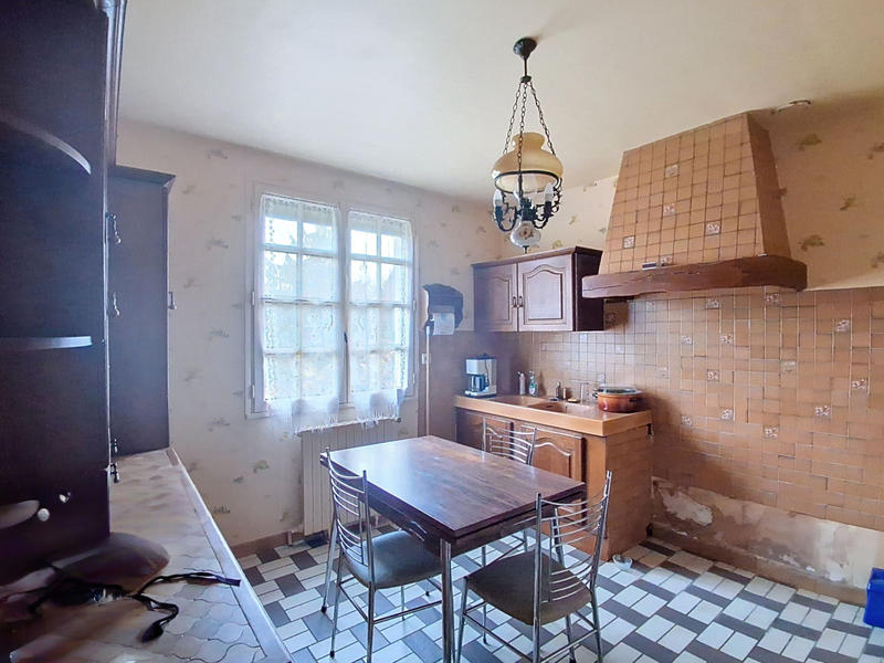 Maison - 104 m² - 7 pièces