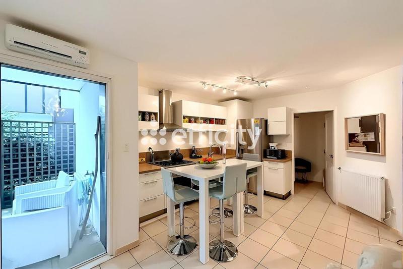 Appartement - 67 m² - 3 pièces