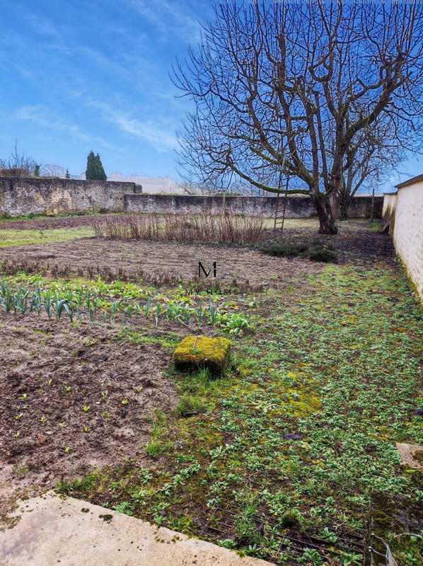 Parking / Garage - 110 m²