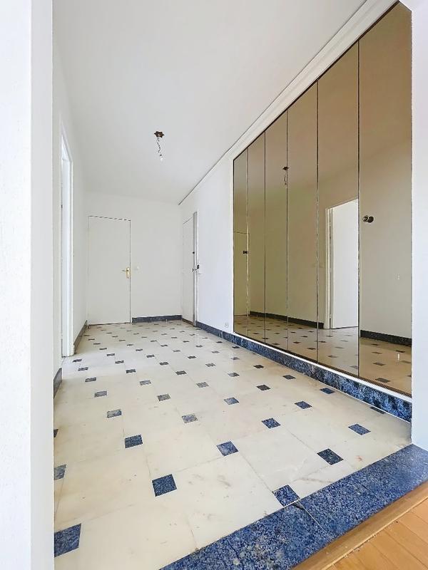 Appartement ancien - 89 m² - 3 pièces